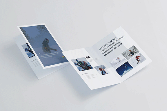 精装画册杂志设计提案展示样机PSD智能贴图模板 A5 Bifold Half-Fold Brochure Mockup