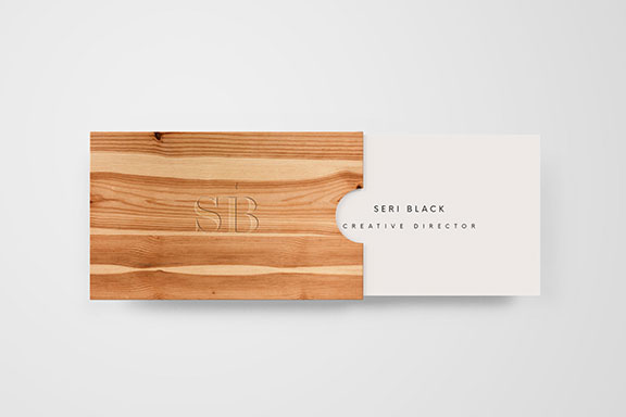 标志设计提案木质名片盒名片展示样机 Wooden Box Business Card Mockup
