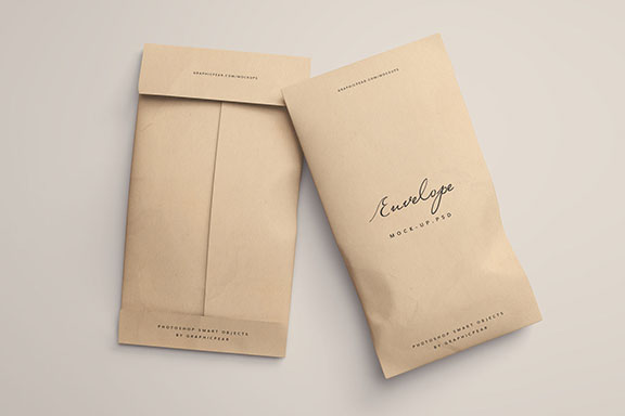 品牌设计提案信封牛皮纸纸袋展示样机 Twin Envelope Packages Mockup
