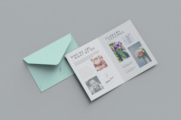 9款双折页邀请函卡片信封设计展示样机 US Size Bifold Brochure / Invitation Mockup
