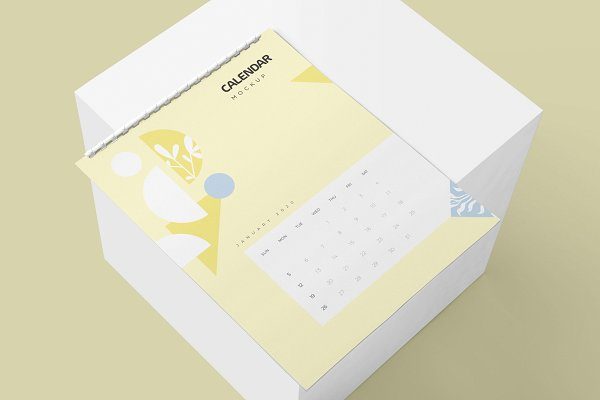 竖版挂历设计展示样机模板 Vertical Wall Calendar Mockups