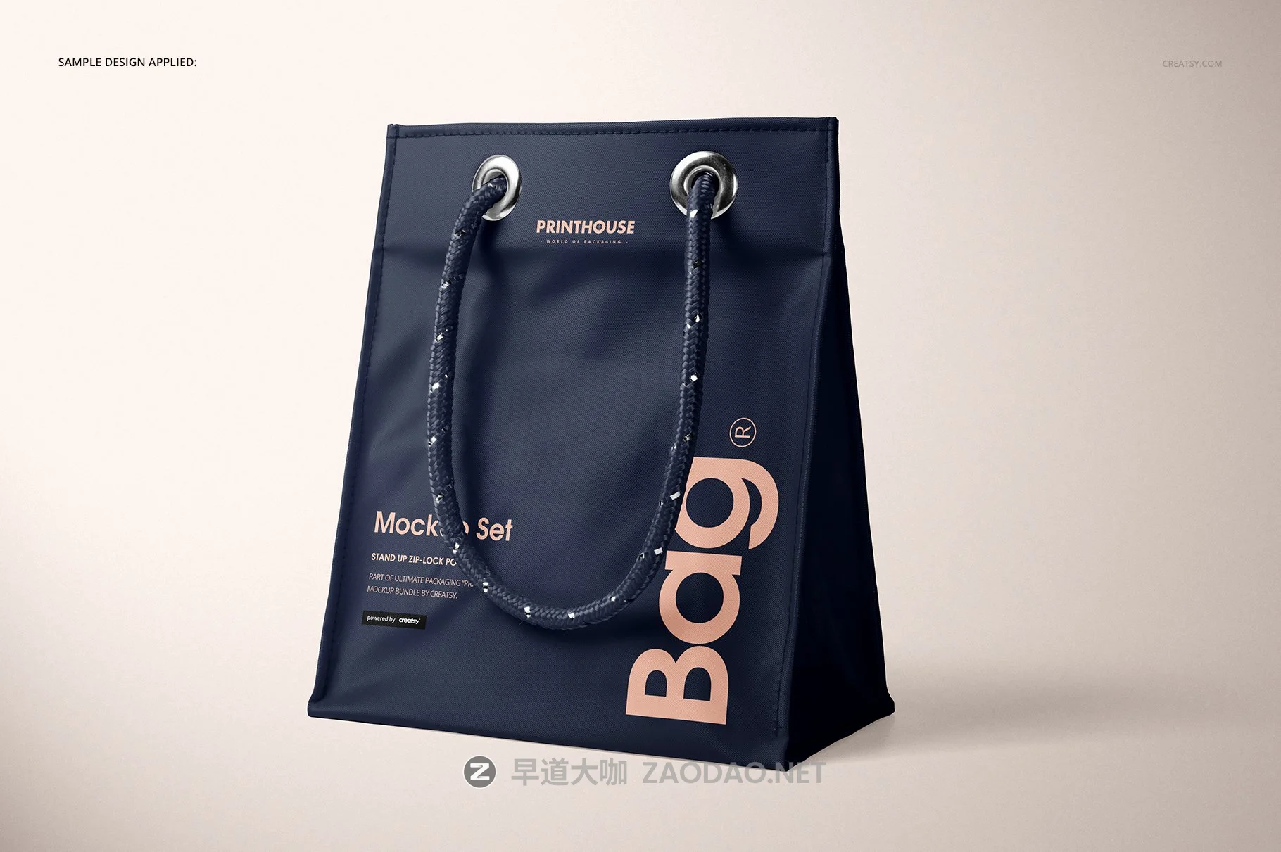 亚光PVC购物手提袋设计展示贴图样机模板 Matte PVC Reusable Tote Bag Mockups插图4 亚光PVC购物手提袋设计展示贴图样机模板 Matte PVC Reusable Tote Bag Mockups插图4