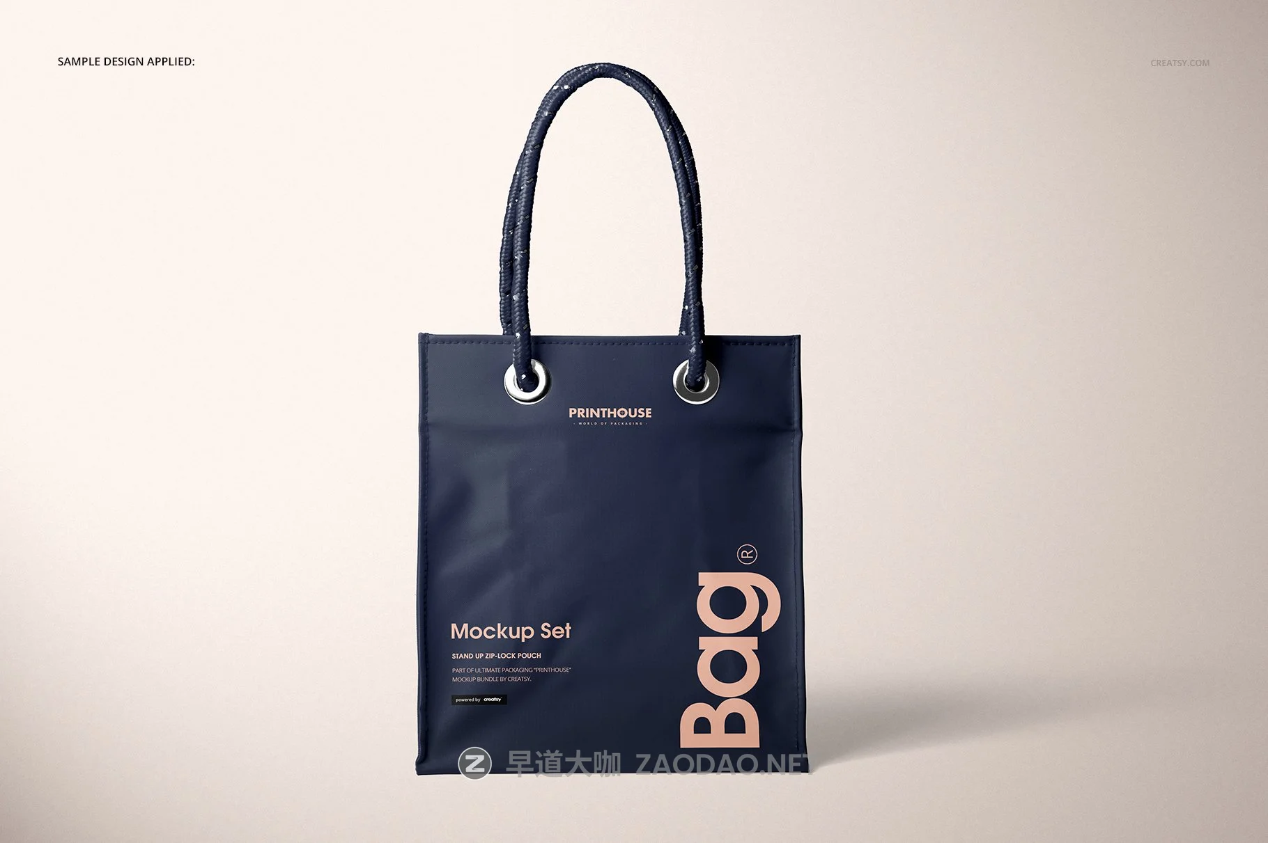 亚光PVC购物手提袋设计展示贴图样机模板 Matte PVC Reusable Tote Bag Mockups插图5 亚光PVC购物手提袋设计展示贴图样机模板 Matte PVC Reusable Tote Bag Mockups插图5