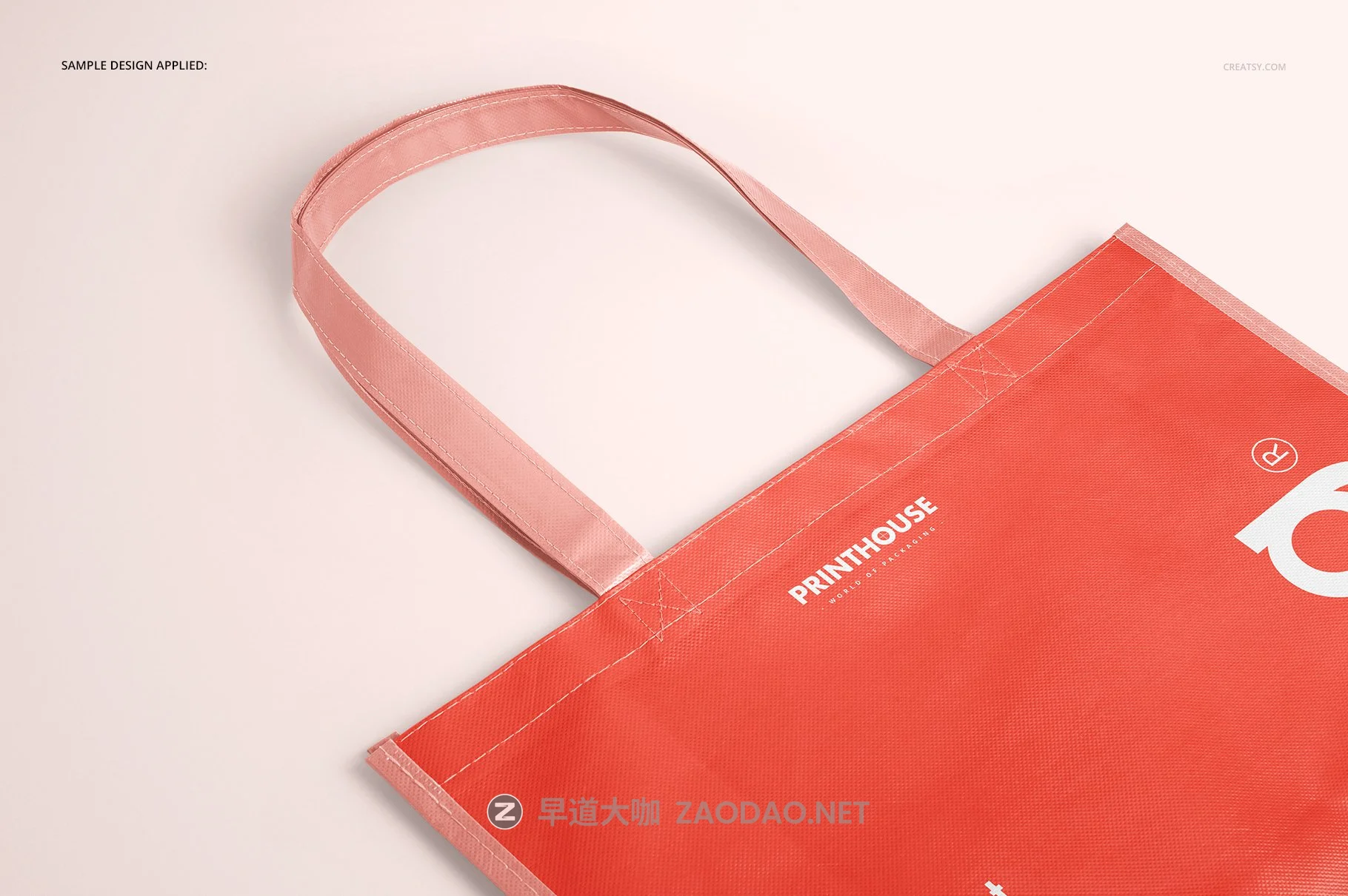 层压光面无纺布购物手提袋设计贴图样机模板套装 Laminated Non-Woven Tote Bag Mockups插图7 层压光面无纺布购物手提袋设计贴图样机模板套装 Laminated Non-Woven Tote Bag Mockups插图7