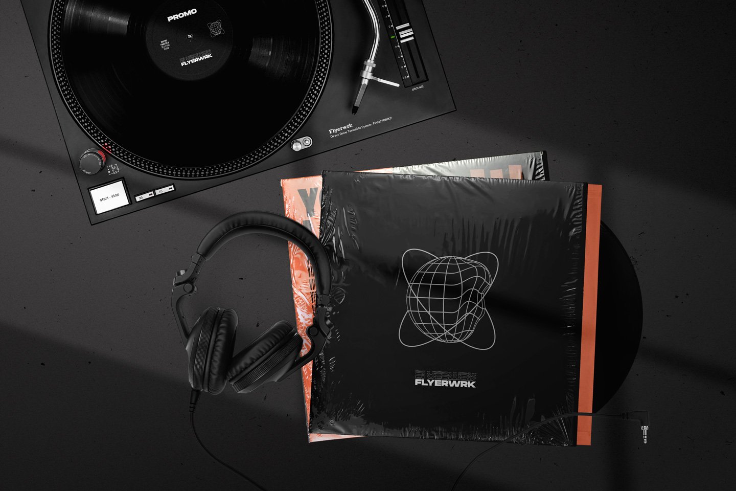 潮流复古黑胶唱片设计展示智能贴图PSD样机模板 Retro Vinyl Record Mockup插图10
