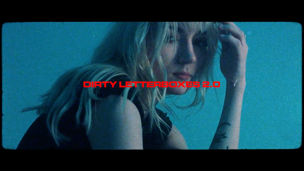 潮流复古做旧颗粒燥点胶片元素背景纹理视频设计素材 Ezra Cohen – Dirty Letterboxes 2.0插图 潮流复古做旧颗粒燥点胶片元素背景纹理视频设计素材 Ezra Cohen – Dirty Letterboxes 2.0插图