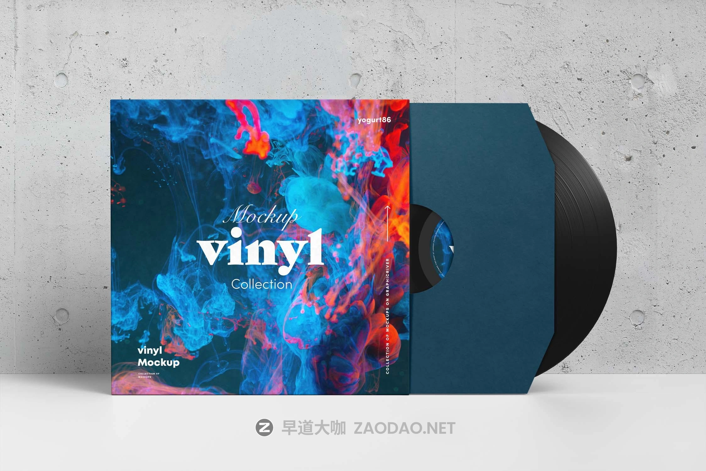 8款逼真黑胶唱片包装纸袋设计展示贴图样机PSD模板 Vinyl Mockup 4插图1 8款逼真黑胶唱片包装纸袋设计展示贴图样机PSD模板 Vinyl Mockup 4插图1