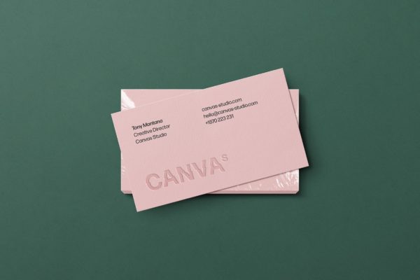 时尚堆叠浮雕塑料薄膜质感商务名片设计展示样机 Stacked Business Card Mockup