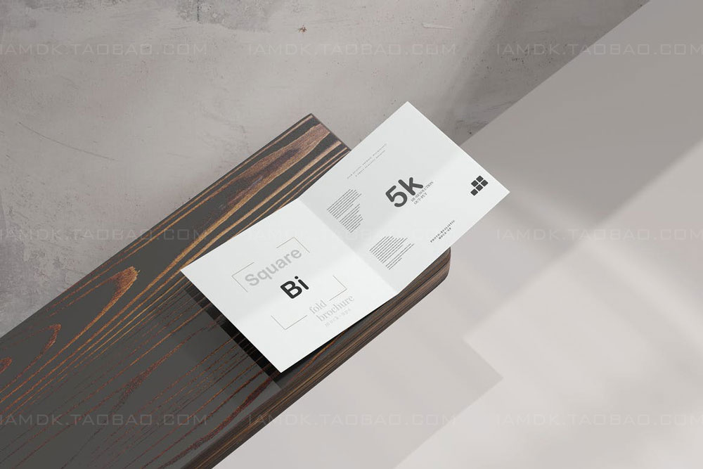 正放心两折页小册子设计展示贴图PSD样机模板 Square Bi Fold Brochure Mockup插图8 正放心两折页小册子设计展示贴图PSD样机模板 Square Bi Fold Brochure Mockup插图8