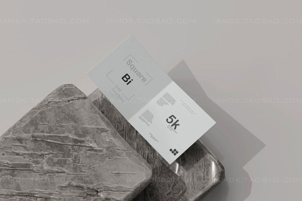 正放心两折页小册子设计展示贴图PSD样机模板 Square Bi Fold Brochure Mockup插图17 正放心两折页小册子设计展示贴图PSD样机模板 Square Bi Fold Brochure Mockup插图17