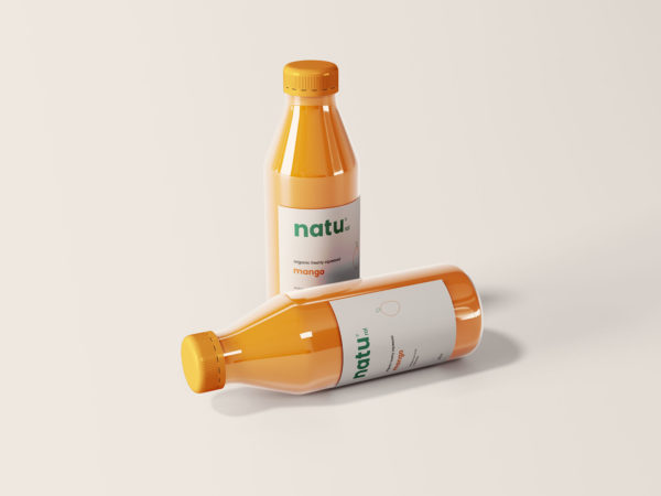 极简果汁饮料透明玻璃瓶贴纸设计展示贴图样机模板 Juice Bottle Packaging Mockup