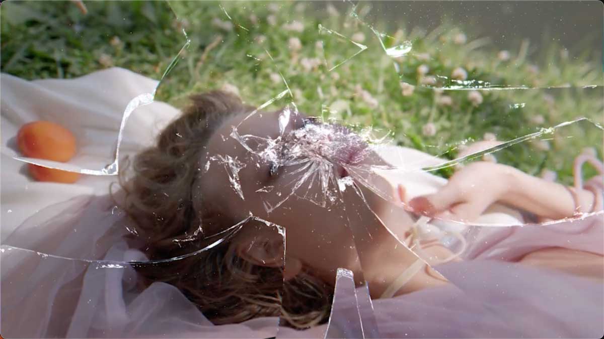 AE模板 潮流嘻哈说唱风玻璃破碎划痕纹理视频转场特效 Broken Glass Effects VOL. 2 | After Effects插图6