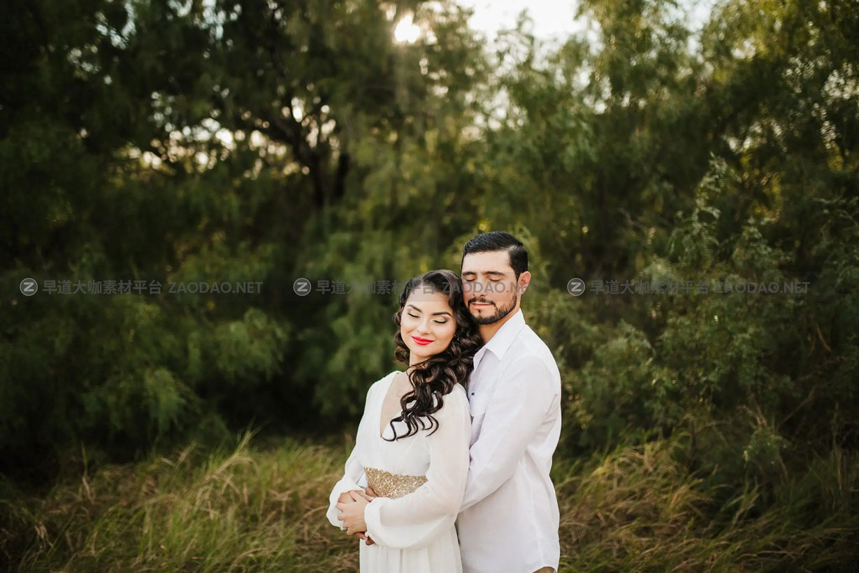 梦幻永恒温暖橙色家庭情侣婚礼摄影照片调色Lightroom预设 Sven Malojlo – Melo Presets插图11 梦幻永恒温暖橙色家庭情侣婚礼摄影照片调色Lightroom预设 Sven Malojlo – Melo Presets插图11
