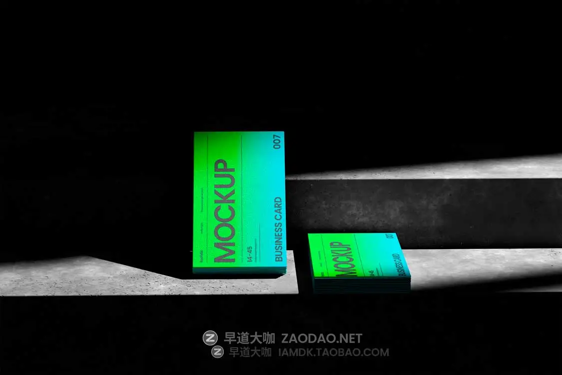 13款时尚Logo品牌Vi设计商务名片卡片设计PS智能贴图效果图样机模板素材 East Graphics – Business Card Mockup Vol 2插图4 13款时尚Logo品牌Vi设计商务名片卡片设计PS智能贴图效果图样机模板素材 East Graphics – Business Card Mockup Vol 2插图4