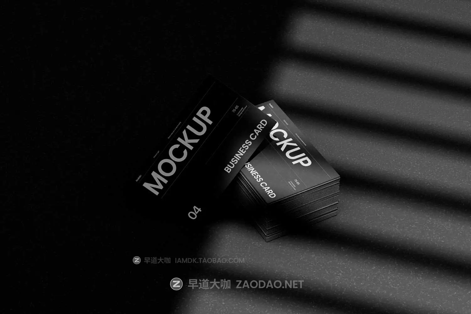 13款时尚Logo品牌Vi设计商务名片卡片设计PS智能贴图效果图样机模板素材 East Graphics – Business Card Mockup Vol 2插图7 13款时尚Logo品牌Vi设计商务名片卡片设计PS智能贴图效果图样机模板素材 East Graphics – Business Card Mockup Vol 2插图7