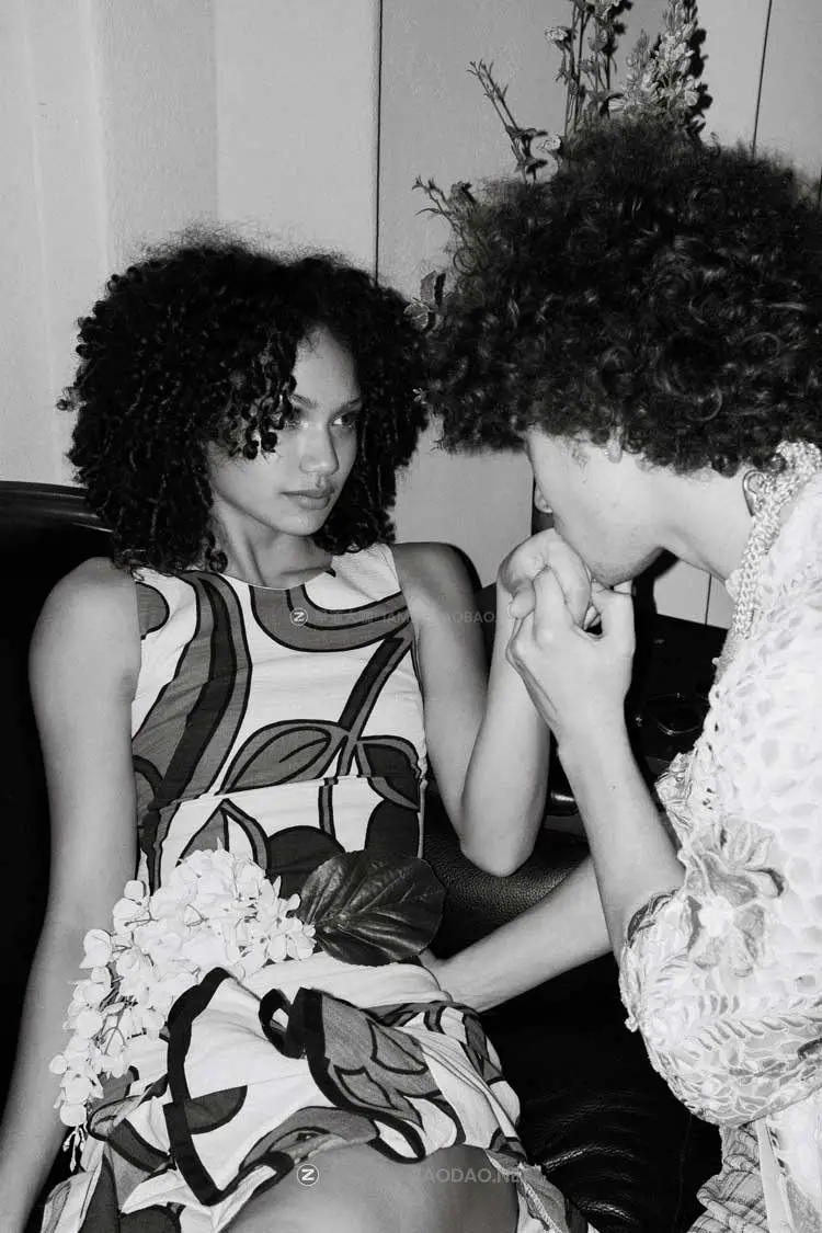 永恒经典怀旧电影胶片颗粒纹理效果摄影照片调色Lightroom预设包 Caleb Salvadori – Film Preset Collection V4插图17 永恒经典怀旧电影胶片颗粒纹理效果摄影照片调色Lightroom预设包 Caleb Salvadori – Film Preset Collection V4插图17