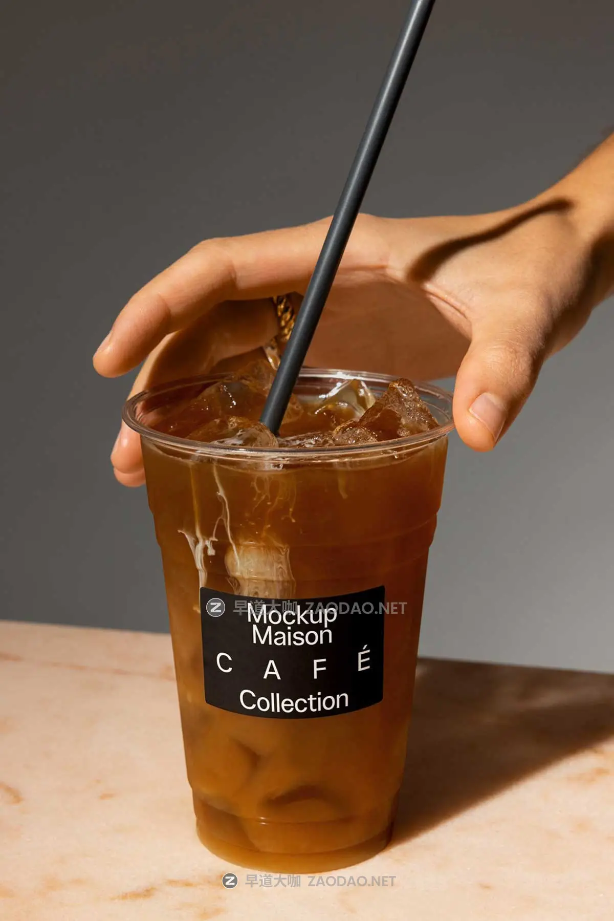 7款真实ins风网红果汁饮料奶茶咖啡外卖纸杯设计Logo展示效果图PS贴图样机模板 Mockup Maison – Cafe1 Collection Vol 2插图4 7款真实ins风网红果汁饮料奶茶咖啡外卖纸杯设计Logo展示效果图PS贴图样机模板 Mockup Maison – Cafe1 Collection Vol 2插图4