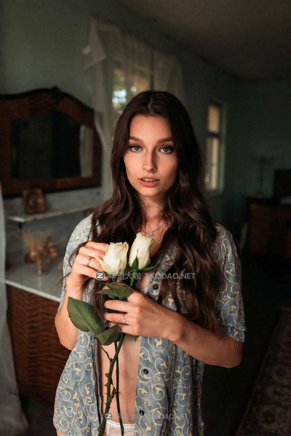 复古电影胶片感服装模特肖像摄影照片调色Lightroom预设 Dominik Garban – DGX-LIGHTROOM-PRESETS VOL. II DELUXE插图7 复古电影胶片感服装模特肖像摄影照片调色Lightroom预设 Dominik Garban – DGX-LIGHTROOM-PRESETS VOL. II DELUXE插图7