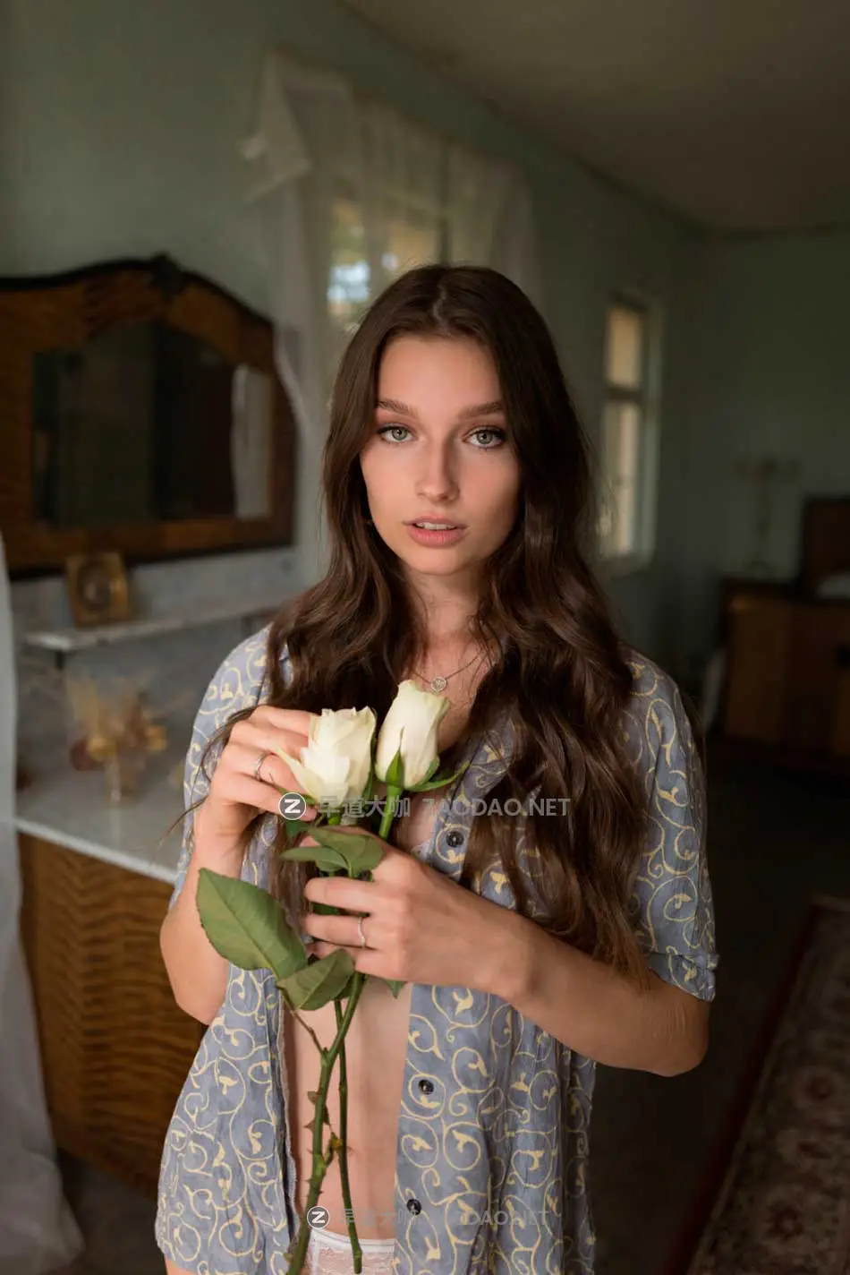 复古电影胶片感服装模特肖像摄影照片调色Lightroom预设 Dominik Garban – DGX-LIGHTROOM-PRESETS VOL. II DELUXE插图6 复古电影胶片感服装模特肖像摄影照片调色Lightroom预设 Dominik Garban – DGX-LIGHTROOM-PRESETS VOL. II DELUXE插图6