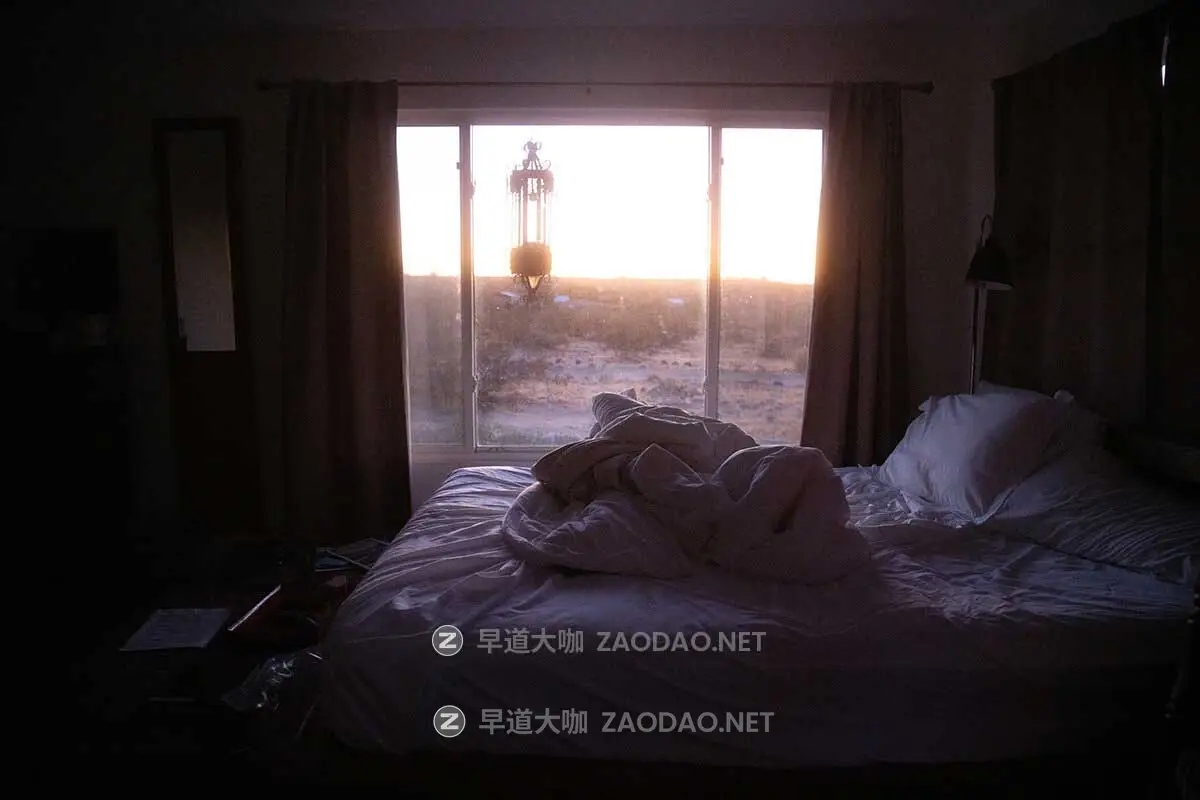 潮流电影质感红色/金棕色/深蓝色色调颗粒纹理模拟人文扫街照片调色Lightroom预设 Andre Josselin – Signature Presets插图16 潮流电影质感红色/金棕色/深蓝色色调颗粒纹理模拟人文扫街照片调色Lightroom预设 Andre Josselin – Signature Presets插图16