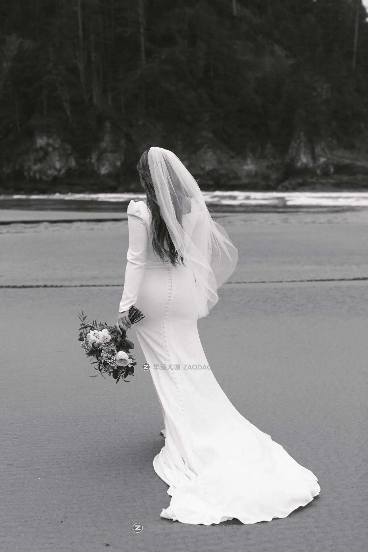 柔和绿色黑白色调冒险旅拍婚礼风景照片调色Lightroom预设 Carley Mae – Jade Pack Presets插图23 柔和绿色黑白色调冒险旅拍婚礼风景照片调色Lightroom预设 Carley Mae – Jade Pack Presets插图23