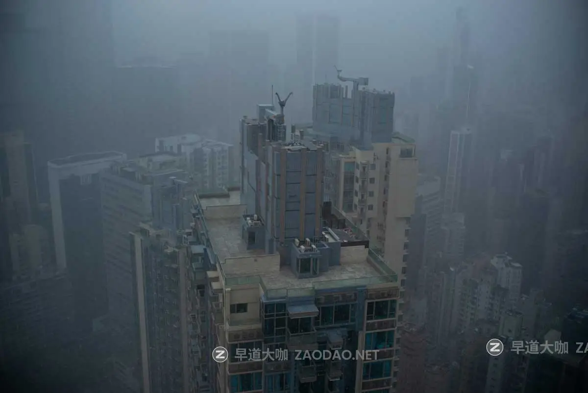 潮流电影质感红色/金棕色/深蓝色色调颗粒纹理模拟人文扫街照片调色Lightroom预设 Andre Josselin – Signature Presets插图24 潮流电影质感红色/金棕色/深蓝色色调颗粒纹理模拟人文扫街照片调色Lightroom预设 Andre Josselin – Signature Presets插图24