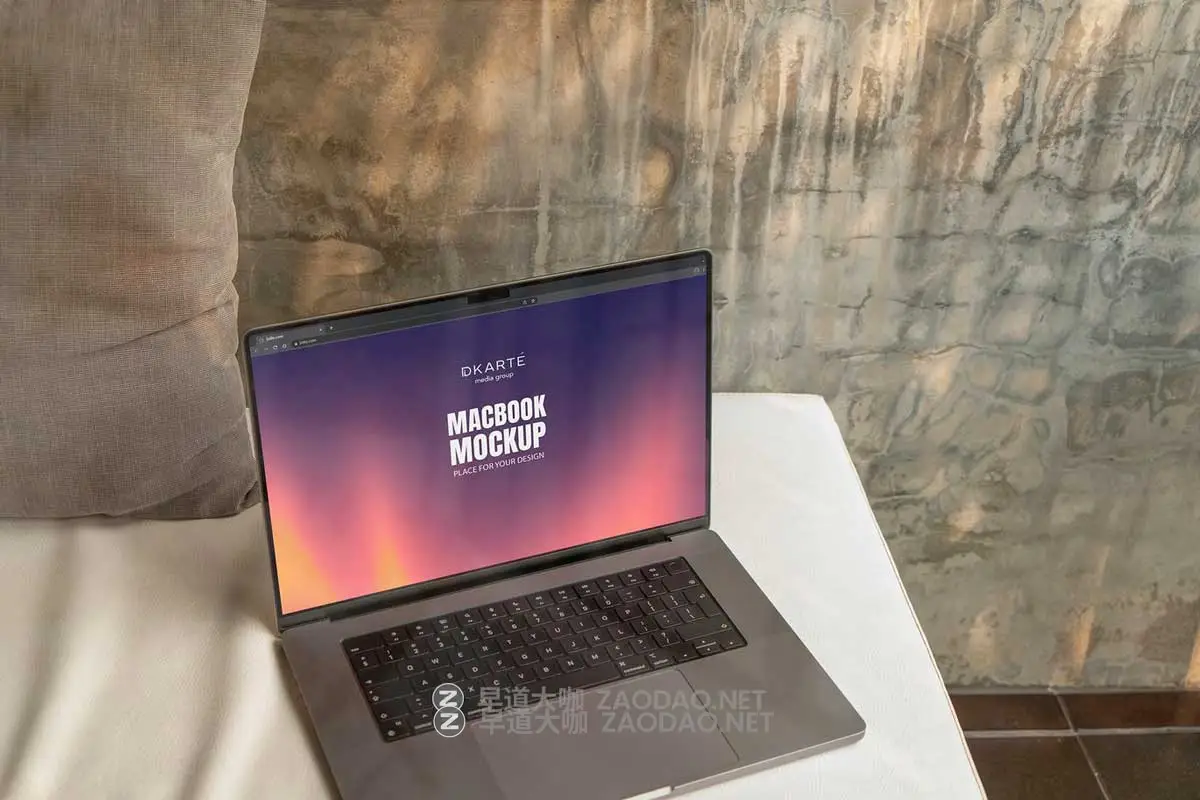 12款优雅真实网站UI界面设计展示苹果MacBook电脑iPhone手机贴图PSD样机模板 Laptop and Phone Mockups插图3 12款优雅真实网站UI界面设计展示苹果MacBook电脑iPhone手机贴图PSD样机模板 Laptop and Phone Mockups插图3