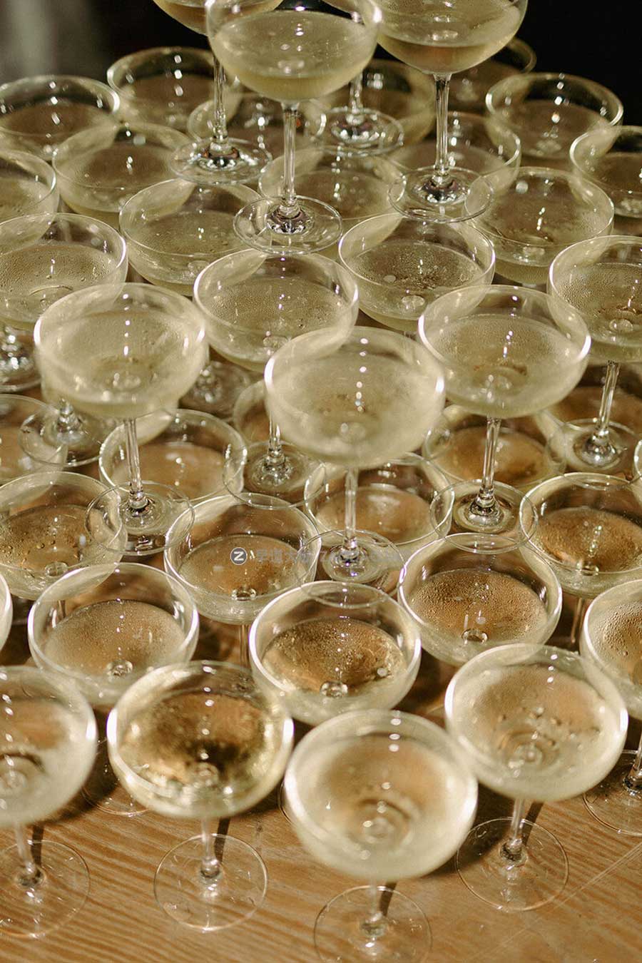 经典永恒温馨电影胶片颗粒模拟婚礼摄影照片Lightroom预设包 Kaleigh Taylor – Presets插图7