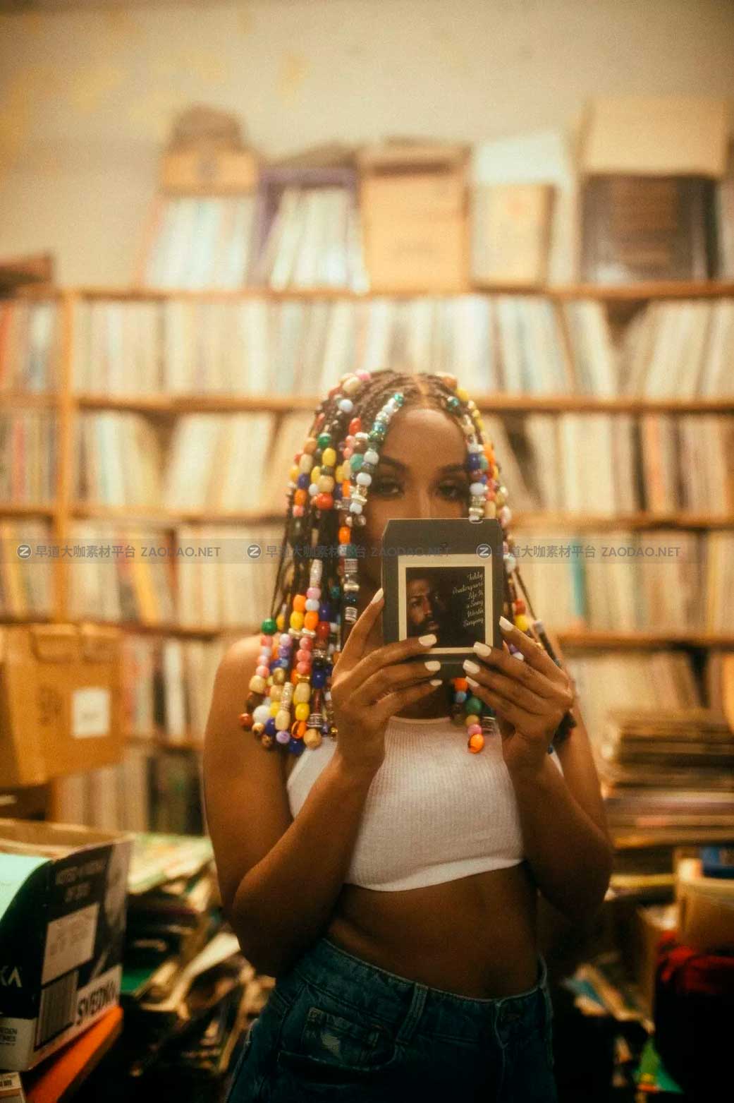 复古欧美风温暖色调胶片颗粒模拟肖像摄影照片调色Lightroom预设包 Jordanviision Preset Pack插图11