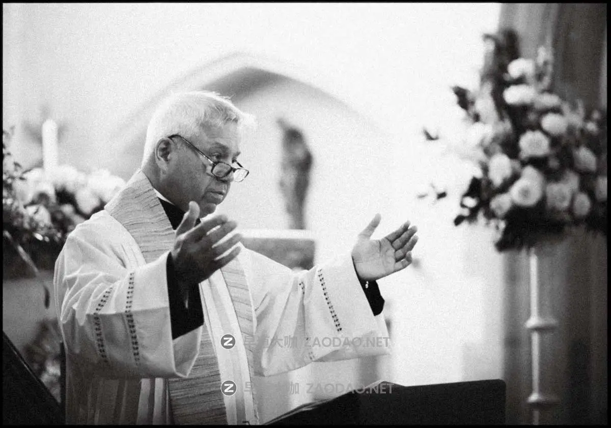 怀旧电影外观柯达Cinestill胶片颗粒模拟肖像扫街照片调色Lightroom预设/PS动作 Jamie Windsor – Lightroom Presets 4 – Cinestill插图30 怀旧电影外观柯达Cinestill胶片颗粒模拟肖像扫街照片调色Lightroom预设/PS动作 Jamie Windsor – Lightroom Presets 4 – Cinestill插图30