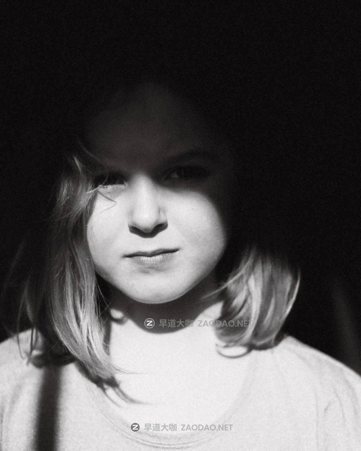 怀旧电影外观柯达Cinestill胶片颗粒模拟肖像扫街照片调色Lightroom预设/PS动作 Jamie Windsor – Lightroom Presets 4 – Cinestill插图19 怀旧电影外观柯达Cinestill胶片颗粒模拟肖像扫街照片调色Lightroom预设/PS动作 Jamie Windsor – Lightroom Presets 4 – Cinestill插图19