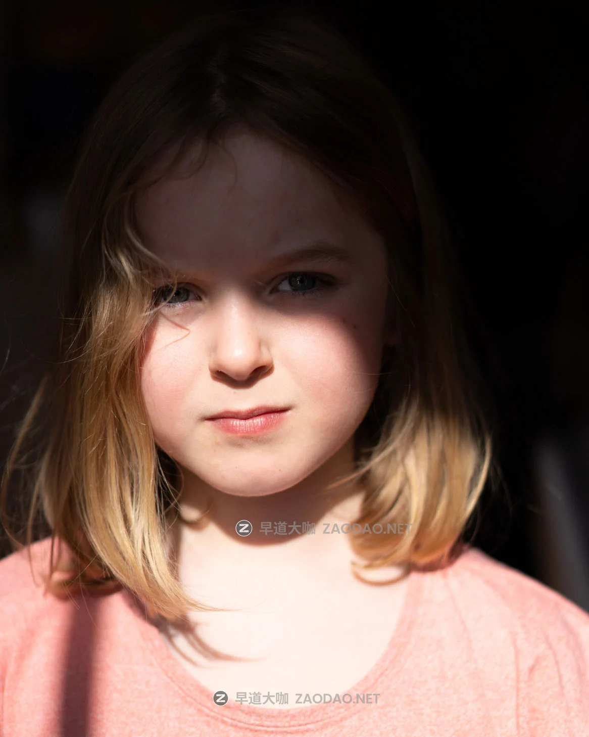 怀旧电影外观柯达Cinestill胶片颗粒模拟肖像扫街照片调色Lightroom预设/PS动作 Jamie Windsor – Lightroom Presets 4 – Cinestill插图20 怀旧电影外观柯达Cinestill胶片颗粒模拟肖像扫街照片调色Lightroom预设/PS动作 Jamie Windsor – Lightroom Presets 4 – Cinestill插图20