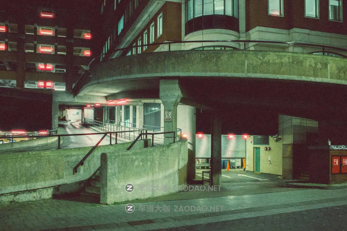 怀旧电影外观柯达Cinestill胶片颗粒模拟肖像扫街照片调色Lightroom预设/PS动作 Jamie Windsor – Lightroom Presets 4 – Cinestill插图4 怀旧电影外观柯达Cinestill胶片颗粒模拟肖像扫街照片调色Lightroom预设/PS动作 Jamie Windsor – Lightroom Presets 4 – Cinestill插图4