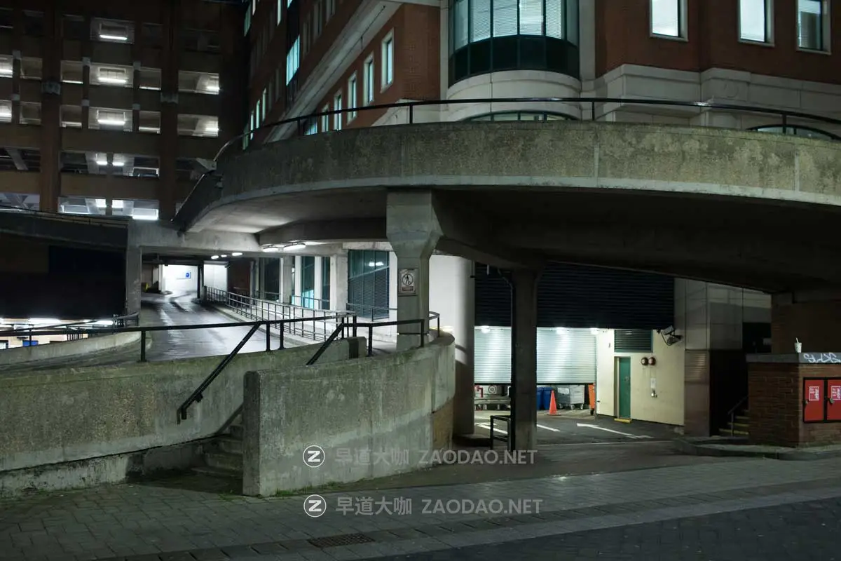 怀旧电影外观柯达Cinestill胶片颗粒模拟肖像扫街照片调色Lightroom预设/PS动作 Jamie Windsor – Lightroom Presets 4 – Cinestill插图3 怀旧电影外观柯达Cinestill胶片颗粒模拟肖像扫街照片调色Lightroom预设/PS动作 Jamie Windsor – Lightroom Presets 4 – Cinestill插图3