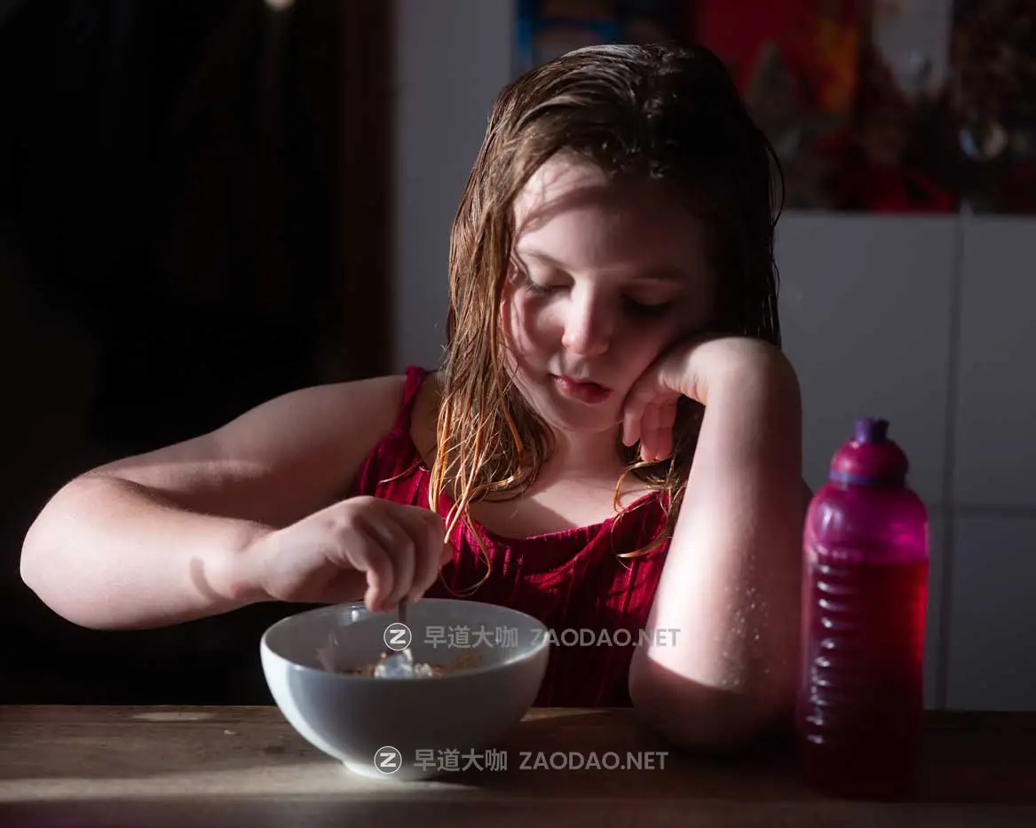 怀旧电影外观柯达Cinestill胶片颗粒模拟肖像扫街照片调色Lightroom预设/PS动作 Jamie Windsor – Lightroom Presets 4 – Cinestill插图28 怀旧电影外观柯达Cinestill胶片颗粒模拟肖像扫街照片调色Lightroom预设/PS动作 Jamie Windsor – Lightroom Presets 4 – Cinestill插图28