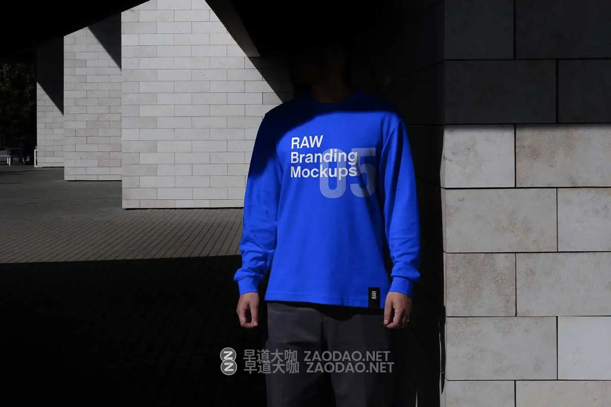 6款高级黑化风真实帆布袋手提袋长袖衬衫T恤设计展示贴图PSD样机模板 Tote Bag and Shirt Mockups RAW Series插图5 6款高级黑化风真实帆布袋手提袋长袖衬衫T恤设计展示贴图PSD样机模板 Tote Bag and Shirt Mockups RAW Series插图5