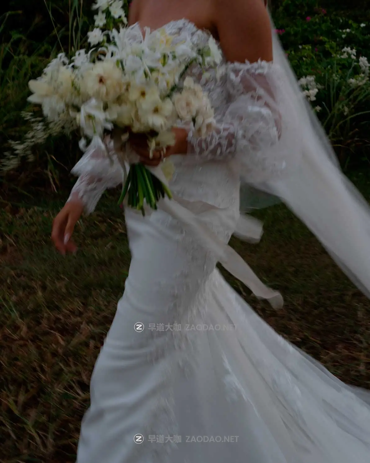 怀旧梦幻电影风格永恒婚礼摄影照片调色Lightroom预设 Ria Georgia – The NOstALGIA PACK LIGHTROOM CLASSIC PRESETS插图23 怀旧梦幻电影风格永恒婚礼摄影照片调色Lightroom预设 Ria Georgia – The NOstALGIA PACK LIGHTROOM CLASSIC PRESETS插图23