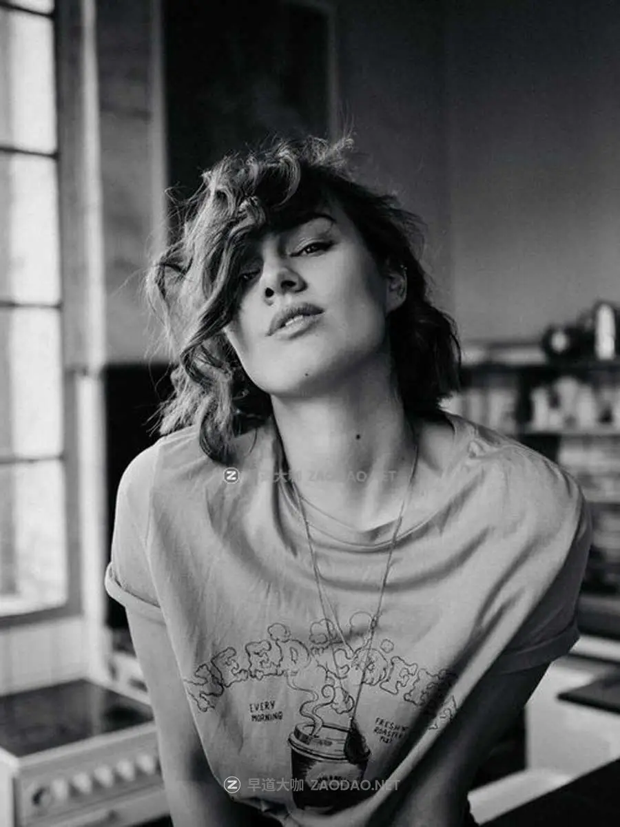 复古电影质感胶片颗粒模拟温暖色调人像风景照片调色LR预设 Dominik Garban – DGX-LIGHTROOM-PRESETS插图5 复古电影质感胶片颗粒模拟温暖色调人像风景照片调色LR预设 Dominik Garban – DGX-LIGHTROOM-PRESETS插图5