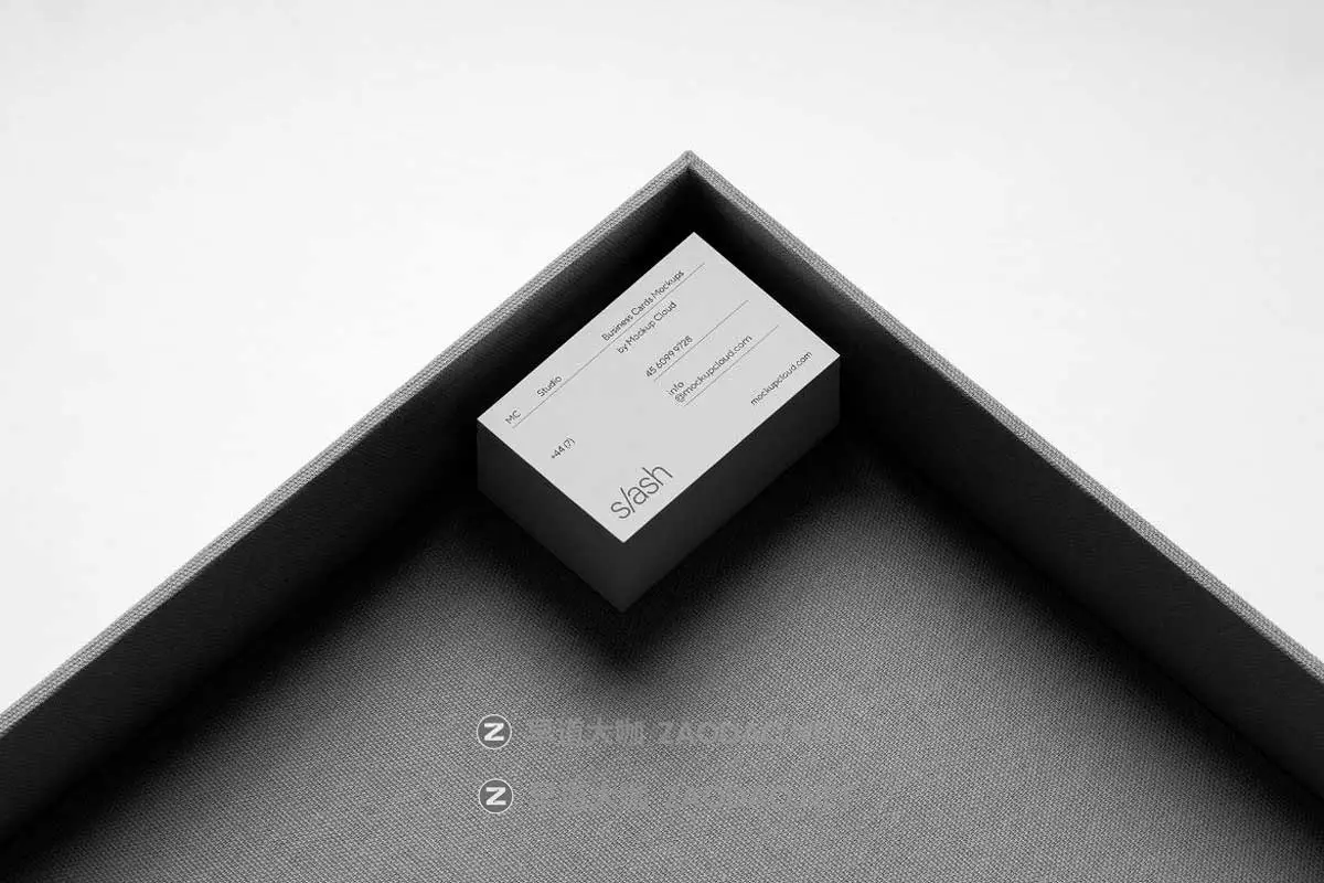 17款高级灰色调书籍文件夹名片iPad平板MacBook电脑iPhone手机VI设计展示PS贴图样机模板 Slash Branding Mockups Kit插图4 17款高级灰色调书籍文件夹名片iPad平板MacBook电脑iPhone手机VI设计展示PS贴图样机模板 Slash Branding Mockups Kit插图4