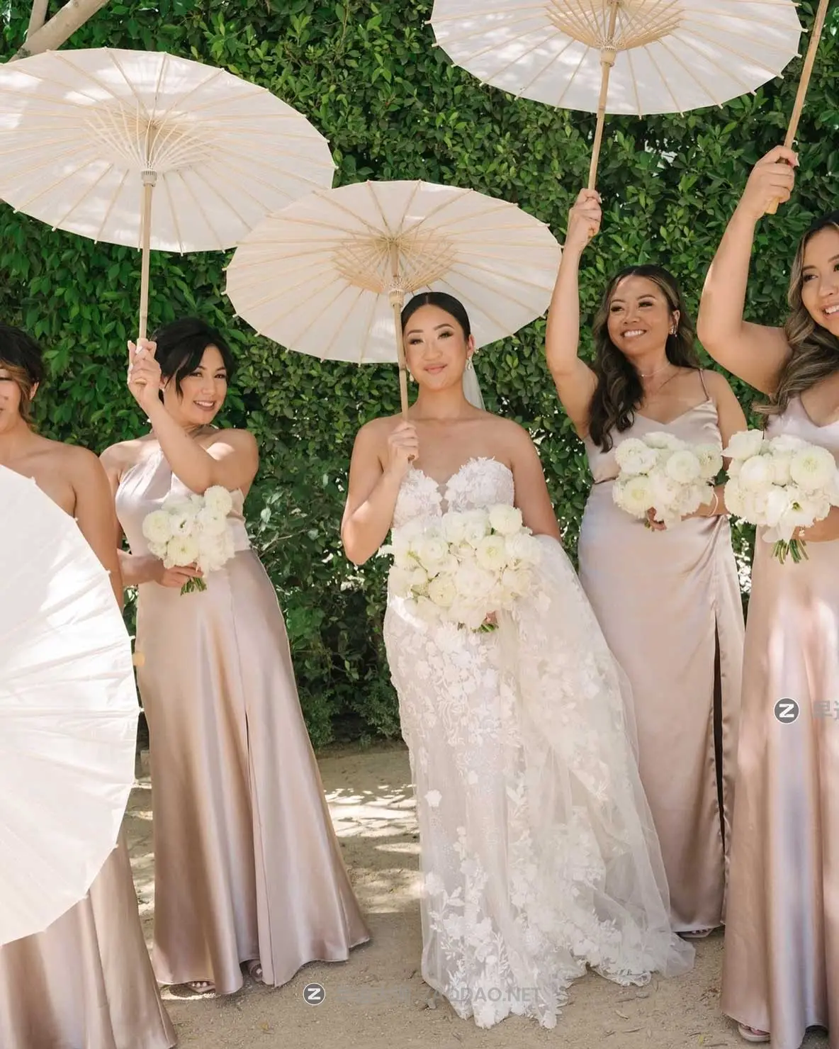 怀旧梦幻电影风格永恒婚礼摄影照片调色Lightroom预设 Ria Georgia – The NOstALGIA PACK LIGHTROOM CLASSIC PRESETS插图4 怀旧梦幻电影风格永恒婚礼摄影照片调色Lightroom预设 Ria Georgia – The NOstALGIA PACK LIGHTROOM CLASSIC PRESETS插图4