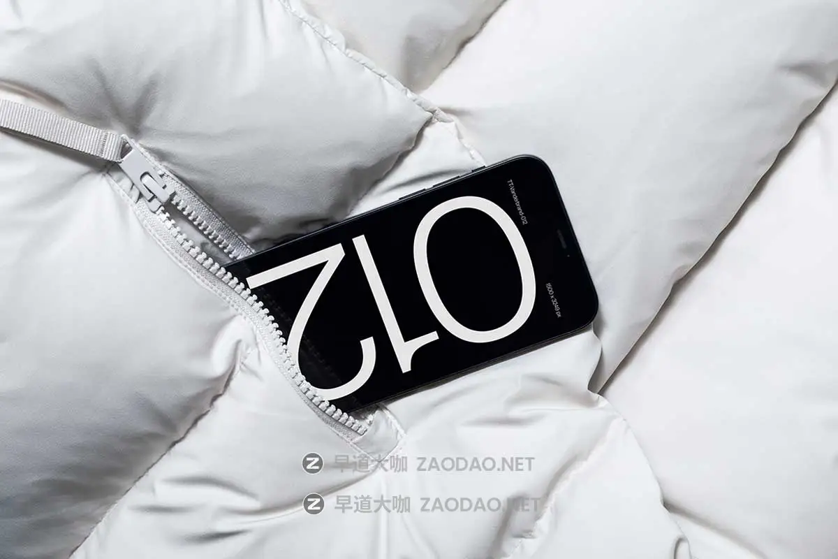 4款时尚质感羽绒服背景名片卡片吊牌iPhone手机Vi设计展示PS贴图样机 The Mockups – Branding Mockup Vol 1插图2 4款时尚质感羽绒服背景名片卡片吊牌iPhone手机Vi设计展示PS贴图样机 The Mockups – Branding Mockup Vol 1插图2