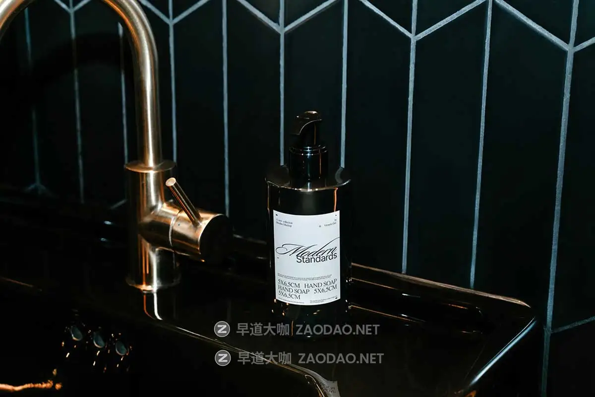 11款国外小众海报相框红酒瓶报纸名片VI设计展示PS贴图样机模板素材 Bendito Mockup – Modern Standards Branding Mockup Vol 1插图6 11款国外小众海报相框红酒瓶报纸名片VI设计展示PS贴图样机模板素材 Bendito Mockup – Modern Standards Branding Mockup Vol 1插图6