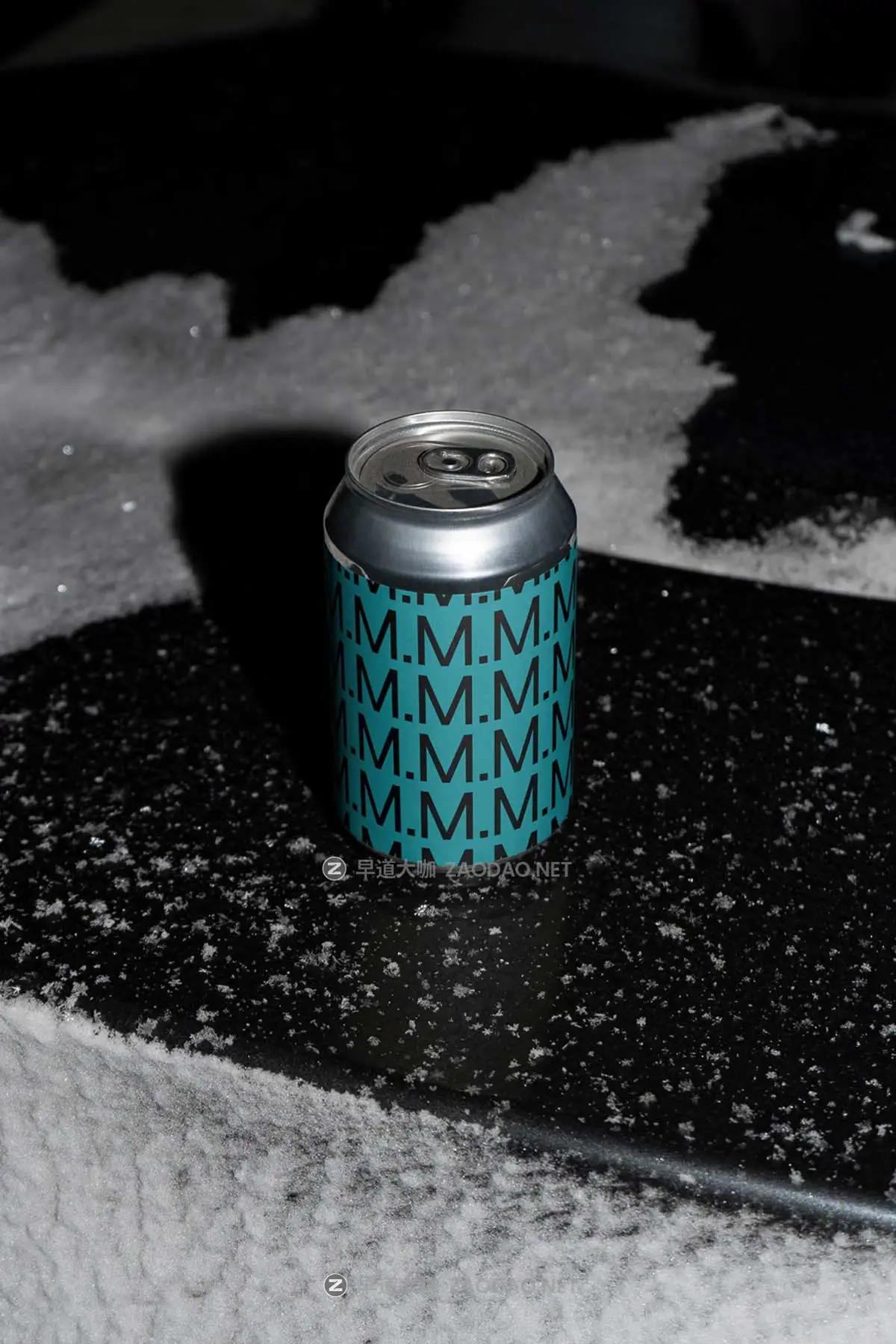 9款雪景场景VI设计手提袋名片ID卡易拉罐iPhone手机展示PS贴图样机模板 Mockup.Maison – Snow Mockup Collection Vol 1插图4 9款雪景场景VI设计手提袋名片ID卡易拉罐iPhone手机展示PS贴图样机模板 Mockup.Maison – Snow Mockup Collection Vol 1插图4