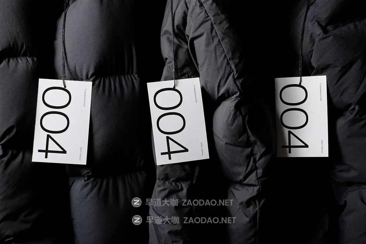 4款时尚质感羽绒服背景名片卡片吊牌iPhone手机Vi设计展示PS贴图样机 The Mockups – Branding Mockup Vol 1插图3 4款时尚质感羽绒服背景名片卡片吊牌iPhone手机Vi设计展示PS贴图样机 The Mockups – Branding Mockup Vol 1插图3
