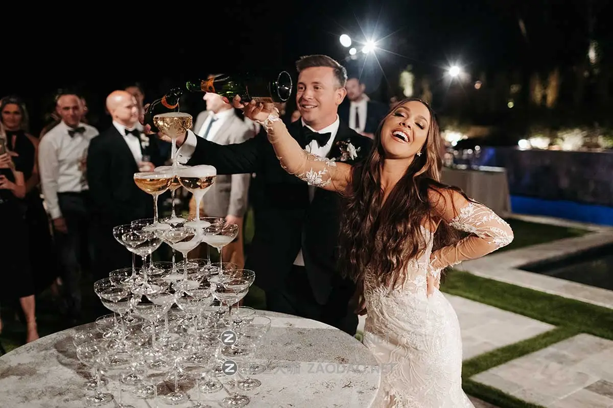 永恒清新温暖黑白色调婚礼情侣摄影照片调色Lightroom预设包G-Presets x Janelle Elise 2插图2 永恒清新温暖黑白色调婚礼情侣摄影照片调色Lightroom预设包G-Presets x Janelle Elise 2插图2