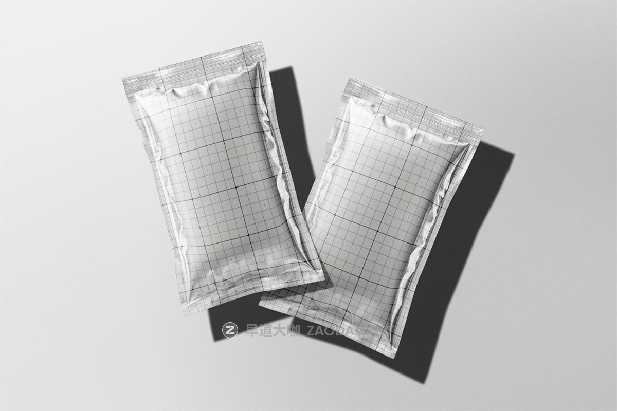 5款逼真金属质感食品咖啡酱料包装袋设计展示PSD样机模板素材 Packaging Metallic Sachet Mockup插图2