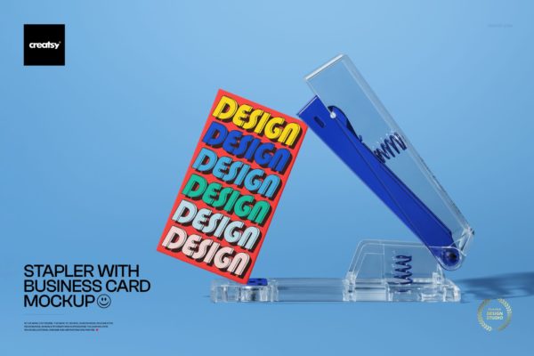 1款高级带订书机卡片明信片礼品卡名片设计展示效果图PSD样机模板 Stapler with Business Card Mockup by Creatsy®