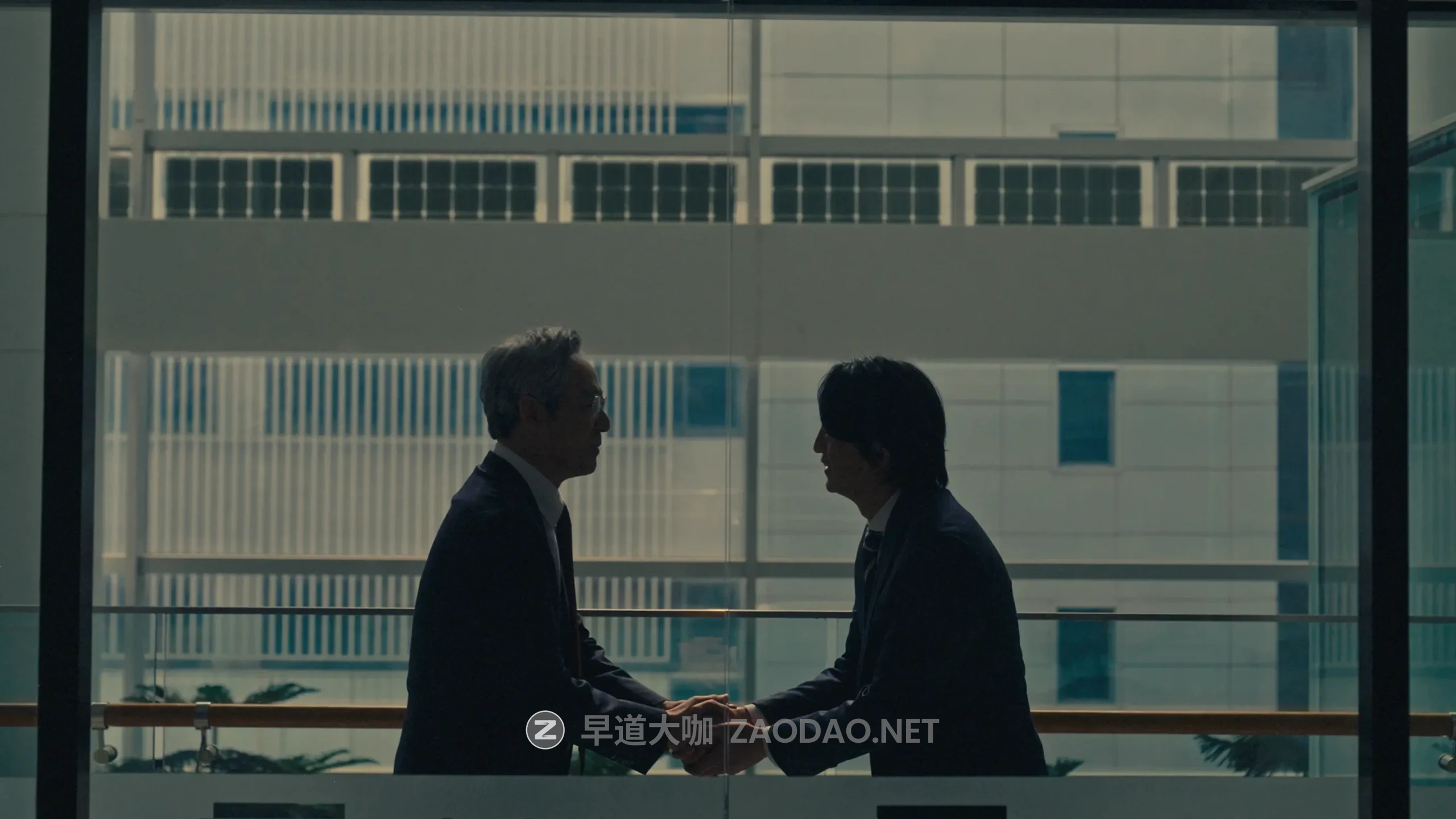 Serr – FilmVision Pro V1.1 专业电影级柯达富士胶片模拟色彩分级调色达芬奇节点 + LUT预设 + 视频教程(中文字幕)插图16 Serr – FilmVision Pro V1.1 专业电影级柯达富士胶片模拟色彩分级调色达芬奇节点 + LUT预设 + 视频教程(中文字幕)插图16