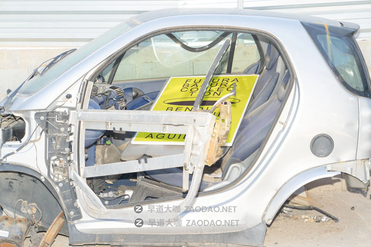 11款小众凌废弃杂乱景海报招贴传单设计展示效果图PS贴图样机模板 Bendito.Mockup – Futura Basura Collection II P3插图4 11款小众凌废弃杂乱景海报招贴传单设计展示效果图PS贴图样机模板 Bendito.Mockup – Futura Basura Collection II P3插图4