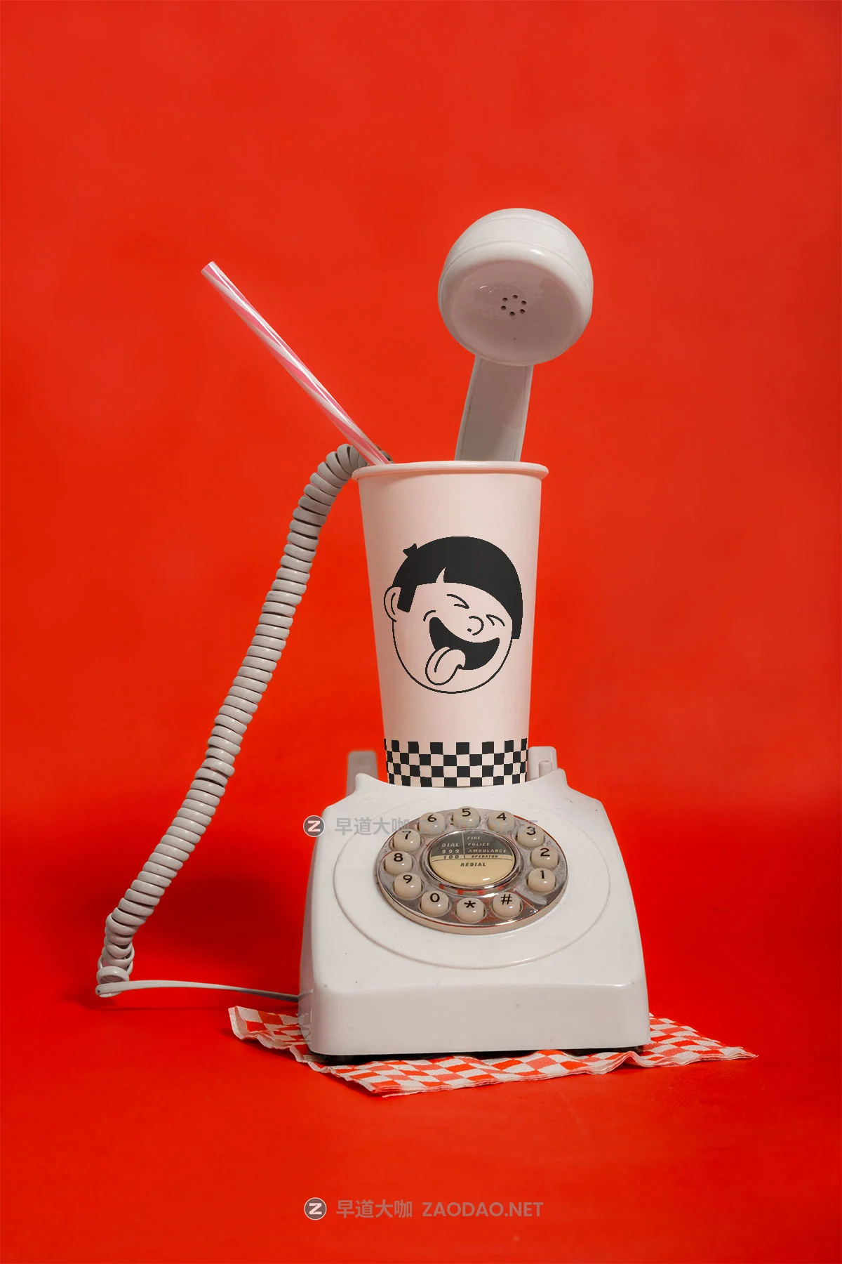 7款小众披萨汉堡VI设计易拉罐咖啡杯棒球帽海报汉堡纸盒展示ps贴图样机模板 Format Mockup – GRUB Collection P2插图5 7款小众披萨汉堡VI设计易拉罐咖啡杯棒球帽海报汉堡纸盒展示ps贴图样机模板 Format Mockup – GRUB Collection P2插图5